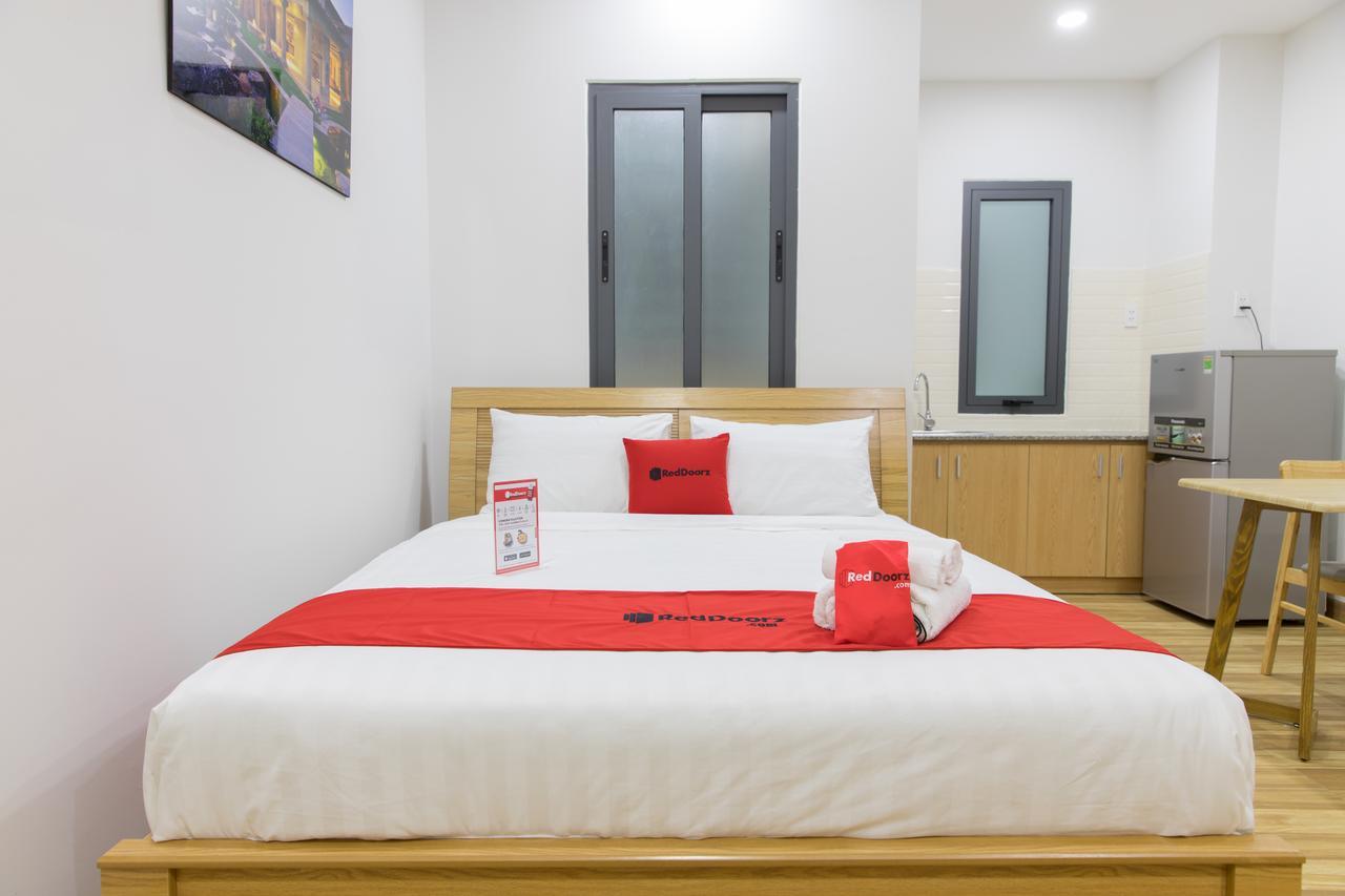 Reddoorz Premium Near E-Town Hotel Ho Şi Min Exterior foto